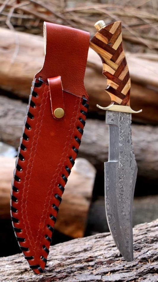 13” inches Beautiful Custom Handmade Damascus
steel Hunting knife