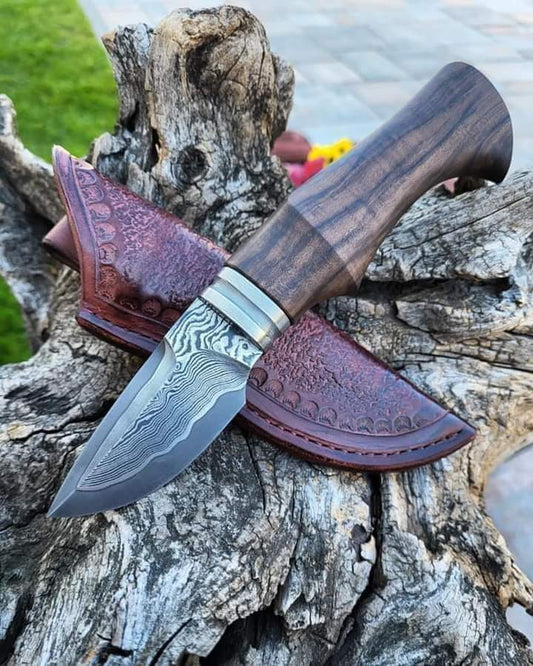 8"inches  Beautiful Custom Handmade Damascus steel Skinning knife❤