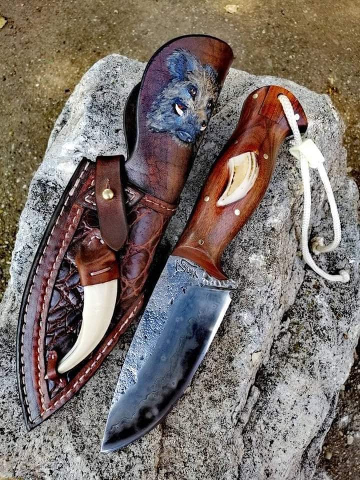 9" inches Beautiful Custom Handmade D2 steel skinning knife❤